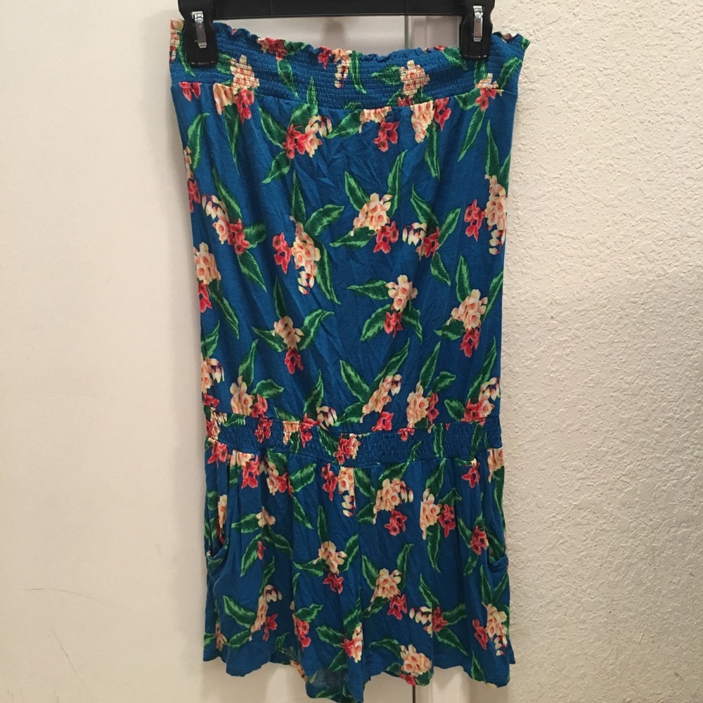 Strapless romper